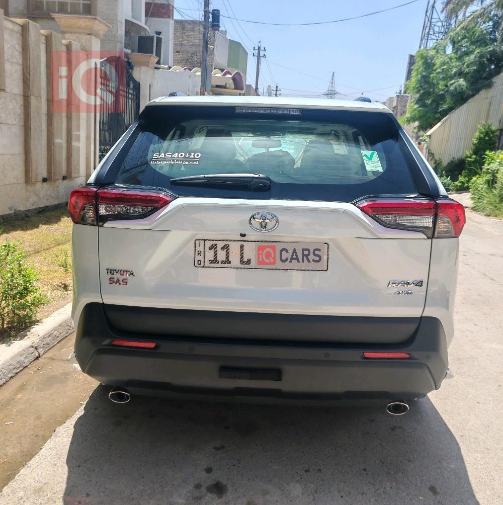 تويوتا راف 4